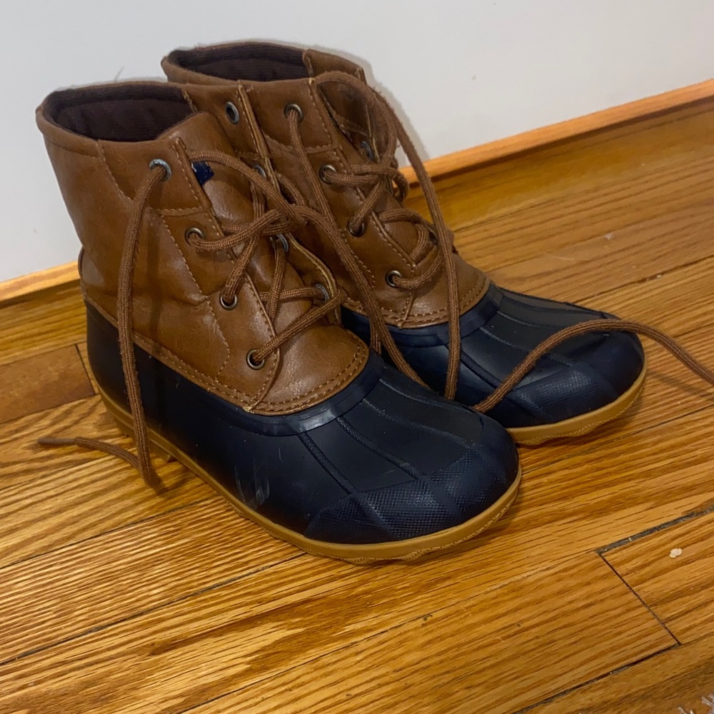 Sperry Tan and Black Women's Winter Boots